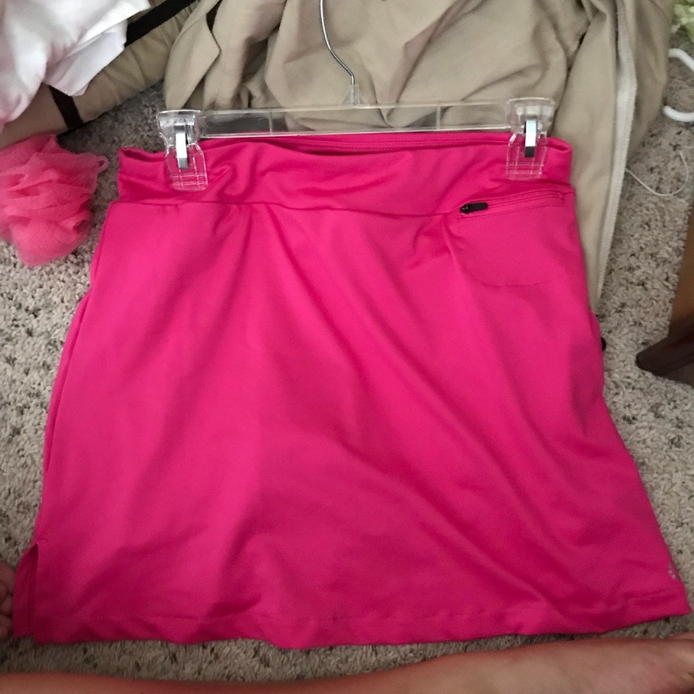 Women’s athletic skirt